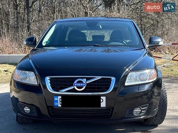 Авто Volvo V50 2012 № 8890081