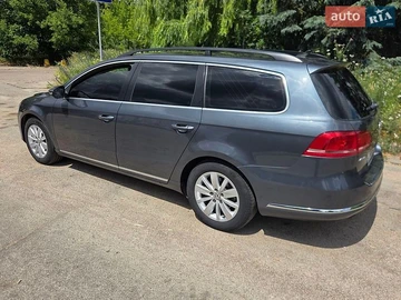 Авто Volkswagen Passat 2011 № 8890146
