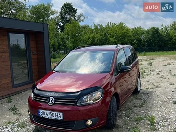 Авто Volkswagen Touran 2012 № 8890149