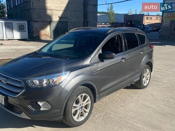 Авто Ford Escape 2018 № 8890247