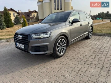 Авто Audi Q7 2017 № 8890414