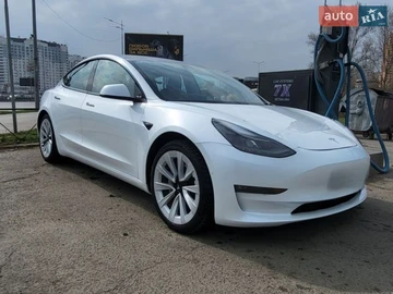 Авто Tesla Model 3 2021 № 8890442