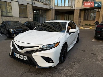 Авто Toyota Camry 2018 № 8890622