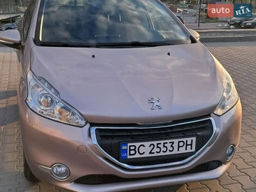 Авто Peugeot 208 2014 № 8890831