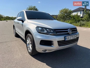 Авто Volkswagen Touareg 2011 № 8890963