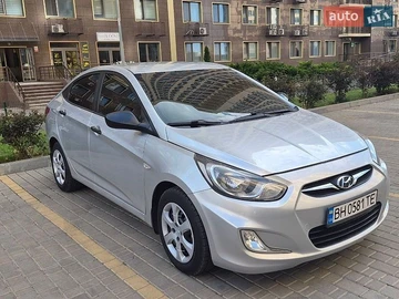 Авто Hyundai Accent 2011 № 8891220