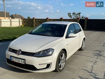 Авто Volkswagen E-Golf 2014 № 8892208