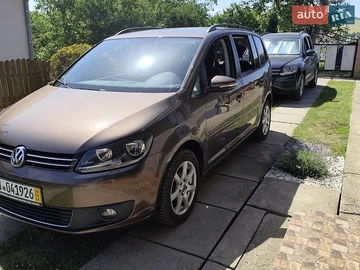 Авто Volkswagen Touran 2012 № 8892255