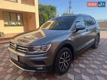 Авто Volkswagen Tiguan 2019 № 8892423