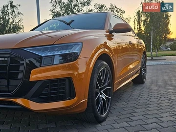 Авто Audi Q8 2021 № 8892488