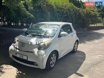 Авто Toyota Iq 2009 № 8892677