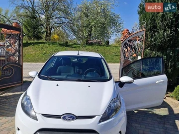 Авто Ford Fiesta 2012 № 8892692