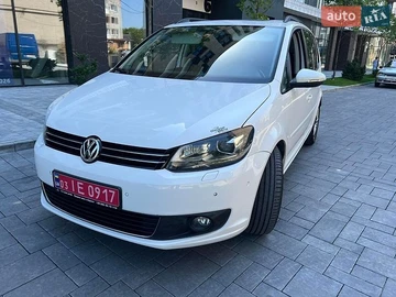 Авто Volkswagen Touran 2011 № 8892780