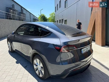 Авто Tesla Model Y 2021 № 8892971