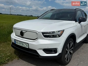 Авто Volvo Xc40 2021 № 8892986