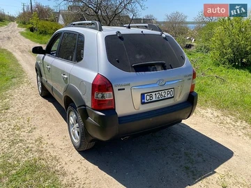 Авто Hyundai Tucson 2005 № 8893136