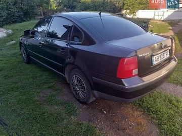 Авто Volkswagen Passat 2000 № 8893210