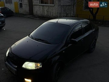 Авто Chevrolet Aveo 2005 № 8893434