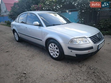 Авто Volkswagen Passat 2004 № 8893790