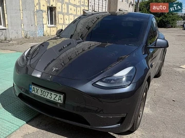 Авто Tesla Model Y 2024 № 8893961