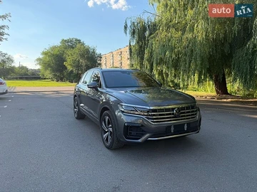 Авто Volkswagen Touareg 2019 № 8893973