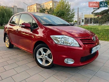 Авто Toyota Auris 2011 № 8894168