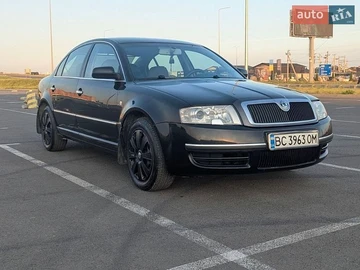 Авто Skoda Superb 2003 № 8894380