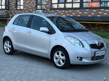 Авто Toyota Yaris 2007 № 8894395