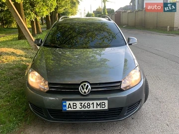Авто Volkswagen Golf 2010 № 8894411