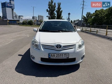 Авто Toyota Auris 2012 № 8895040