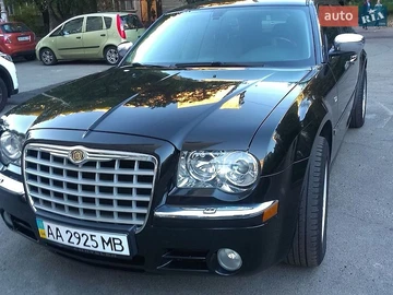 Авто Chrysler 300C 2007 № 8895062