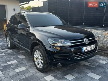 Авто Volkswagen Touareg 2013 № 8895149