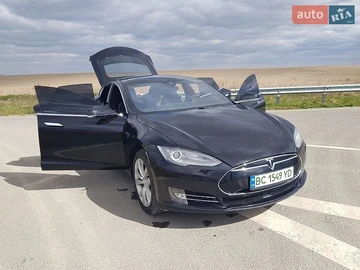 Авто Tesla Model S 2015 № 8895153