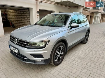 Авто Volkswagen Tiguan 2019 № 8895257