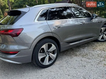Авто Audi E-Tron 2020 № 8895271