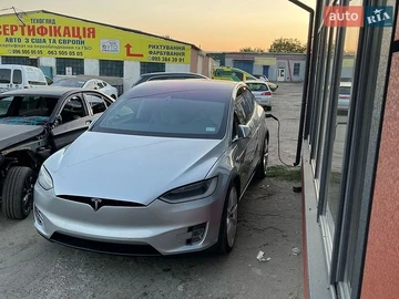 Авто Tesla Model X 2015 № 8895273