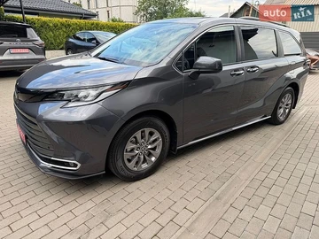 Авто Toyota Sienna 2026 № 8895353