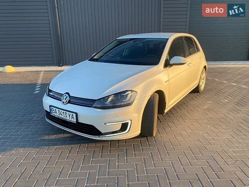 Авто Volkswagen E-Golf 2014 № 8895661