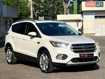 Авто Ford Escape 2017 № 8895728