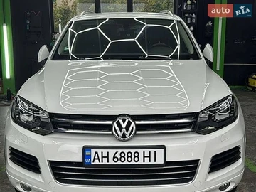 Авто Volkswagen Touareg 2012 № 8895804