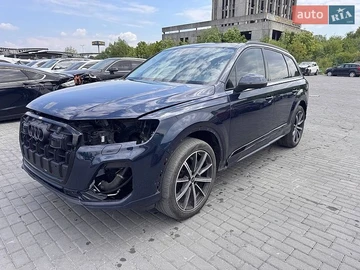 Авто Audi Q7 2024 № 8895930