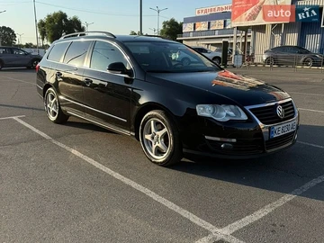 Авто Volkswagen Passat 2010 № 8896261