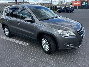 Авто Volkswagen Tiguan 2010 № 8896346