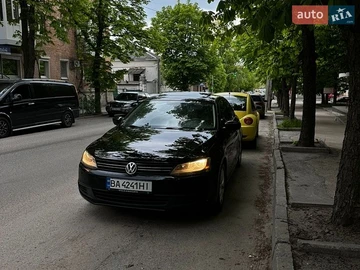 Авто Volkswagen Jetta 2012 № 8896351