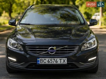Авто Volvo V60 2015 № 8896397