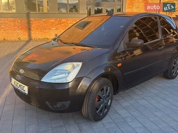 Авто Ford Fiesta 2005 № 8896895