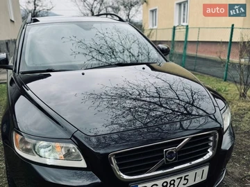 Авто Volvo V50 2008 № 8896944