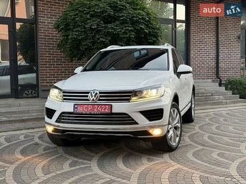 Авто Volkswagen Touareg 2017 № 8897138