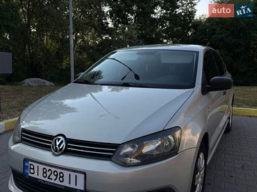 Авто Volkswagen Polo 2013 № 8897154