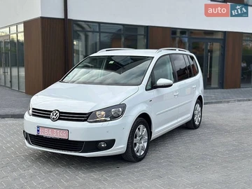 Авто Volkswagen Touran 2013 № 8897184